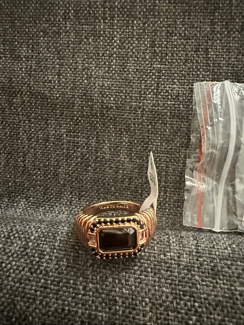 Bomb party OG size 8 Vintage-Style Gold Tone Black Stone Statement Ring